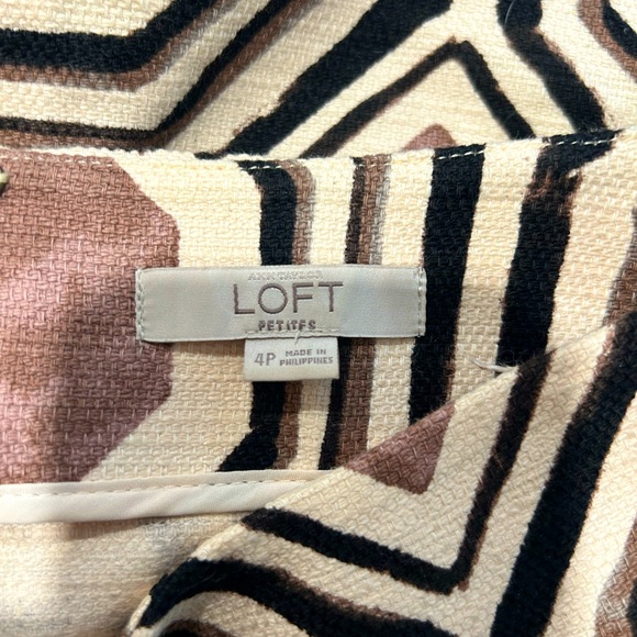 Honeycomb pattern pencil skirt - Picture 3 of 3